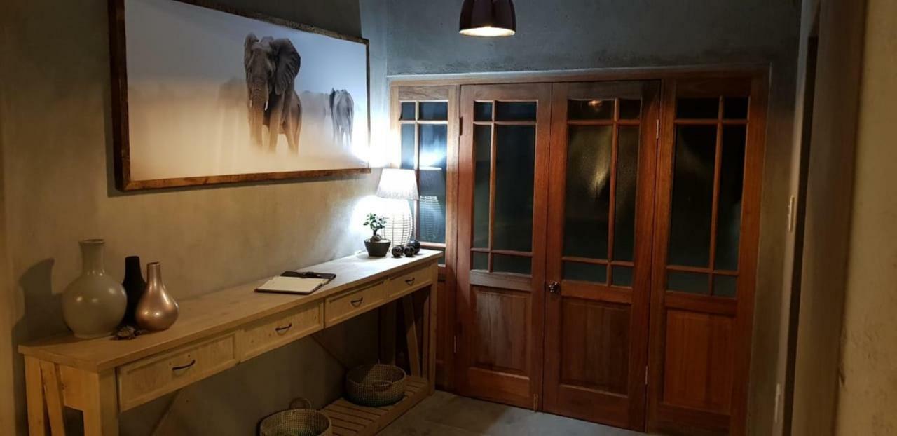Dream Of Africa Bush Lodge มาร์ลอทพาร์ค ภายนอก รูปภาพ