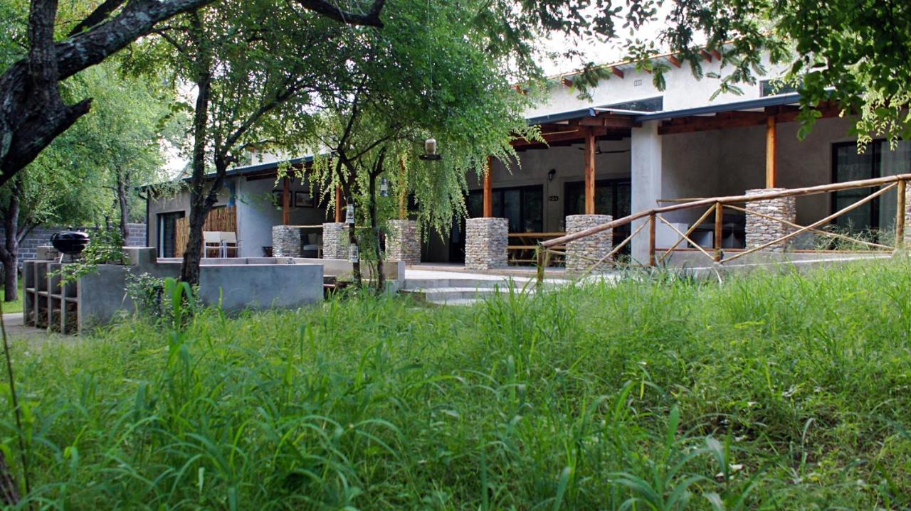 Dream Of Africa Bush Lodge มาร์ลอทพาร์ค ภายนอก รูปภาพ